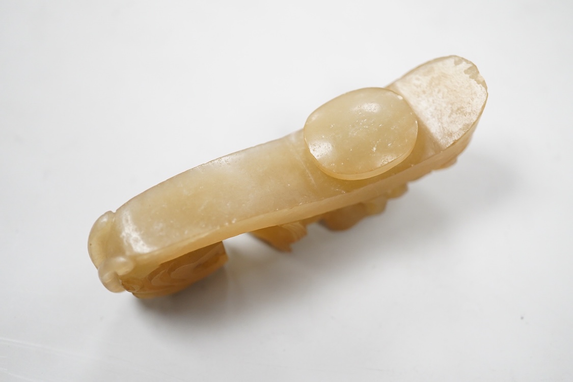 Two Chinese jade carvings, longest 8cm
